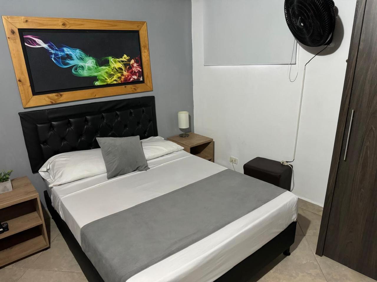 Hotel Gemas San Joaquin 1 Medellín Exteriér fotografie