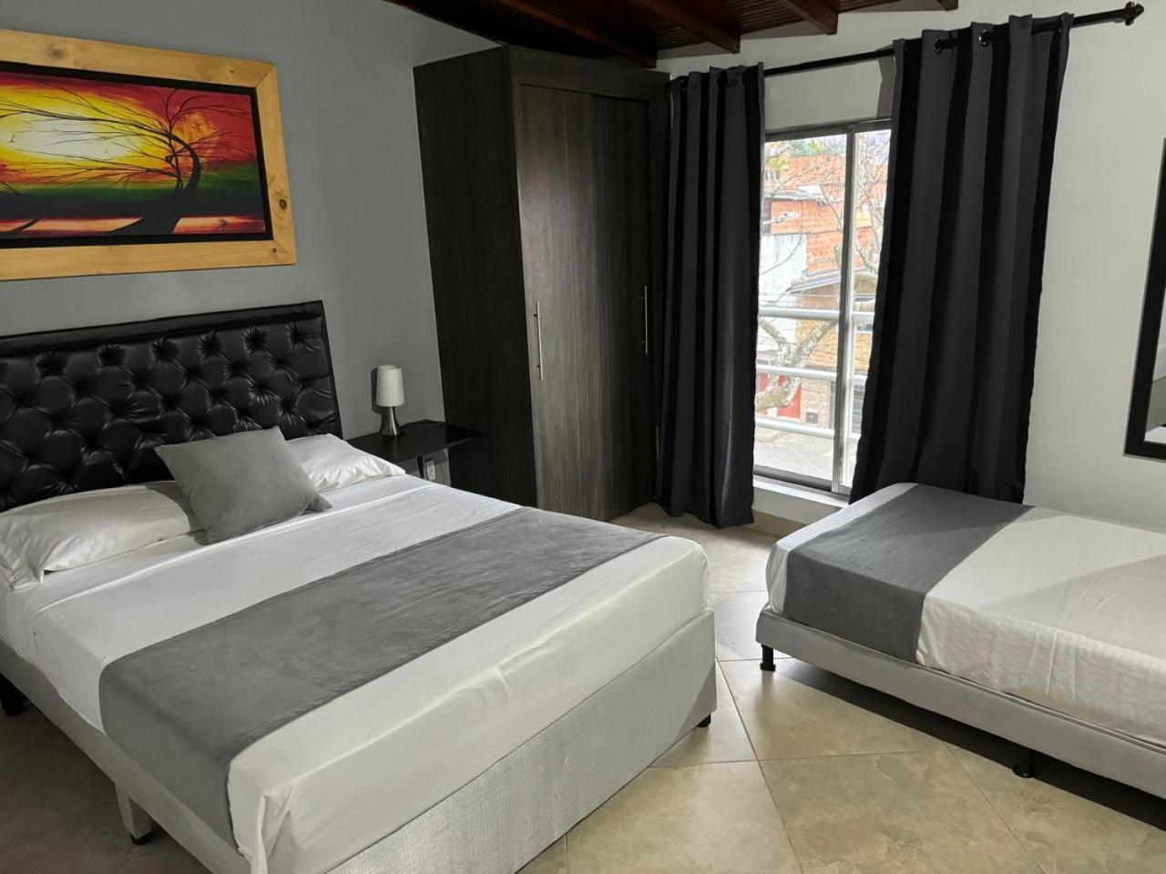 Hotel Gemas San Joaquin 1 Medellín Exteriér fotografie