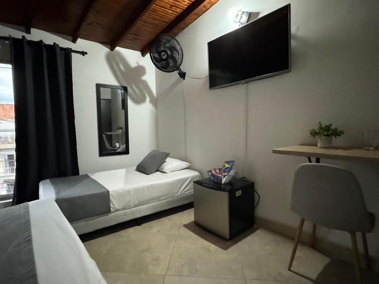 Hotel Gemas San Joaquin 1 Medellín Exteriér fotografie