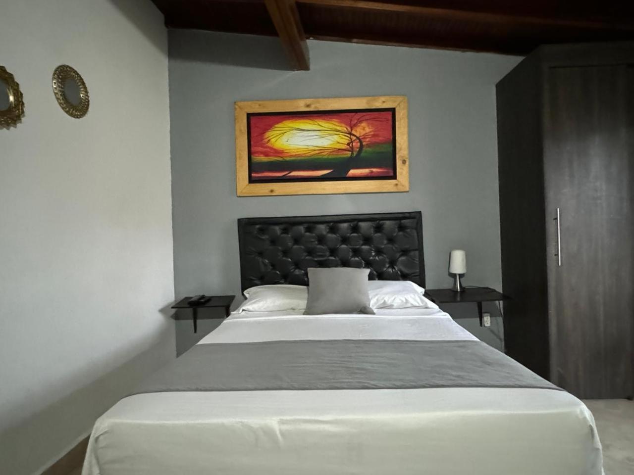 Hotel Gemas San Joaquin 1 Medellín Exteriér fotografie