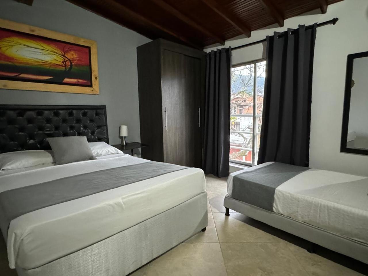Hotel Gemas San Joaquin 1 Medellín Exteriér fotografie
