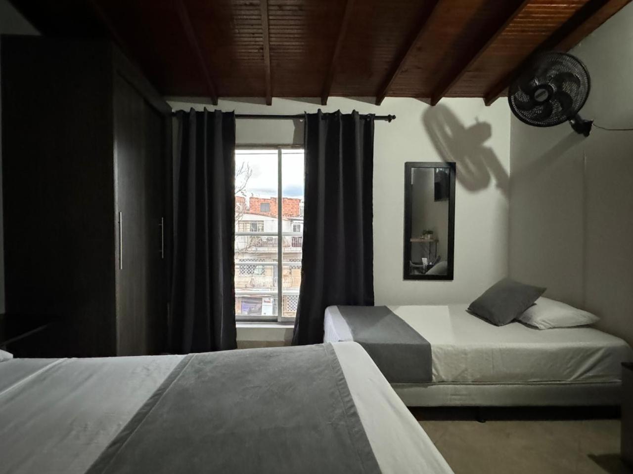 Hotel Gemas San Joaquin 1 Medellín Exteriér fotografie