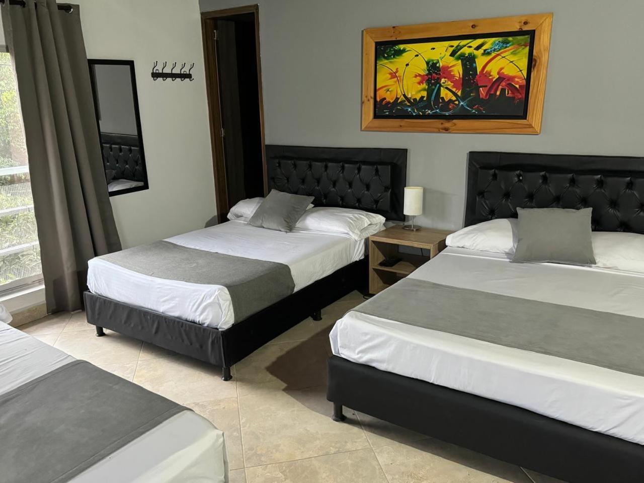 Hotel Gemas San Joaquin 1 Medellín Exteriér fotografie