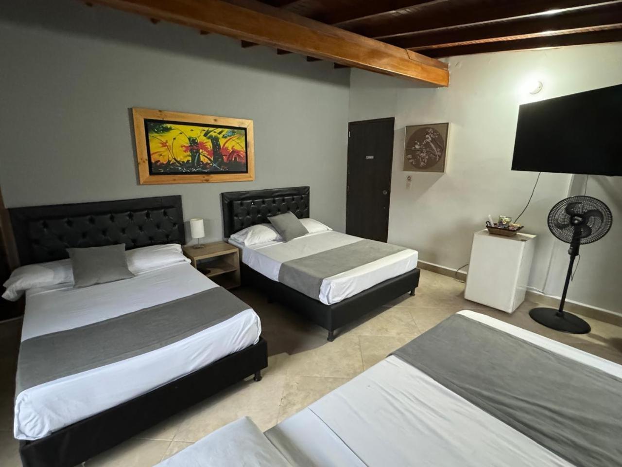 Hotel Gemas San Joaquin 1 Medellín Exteriér fotografie